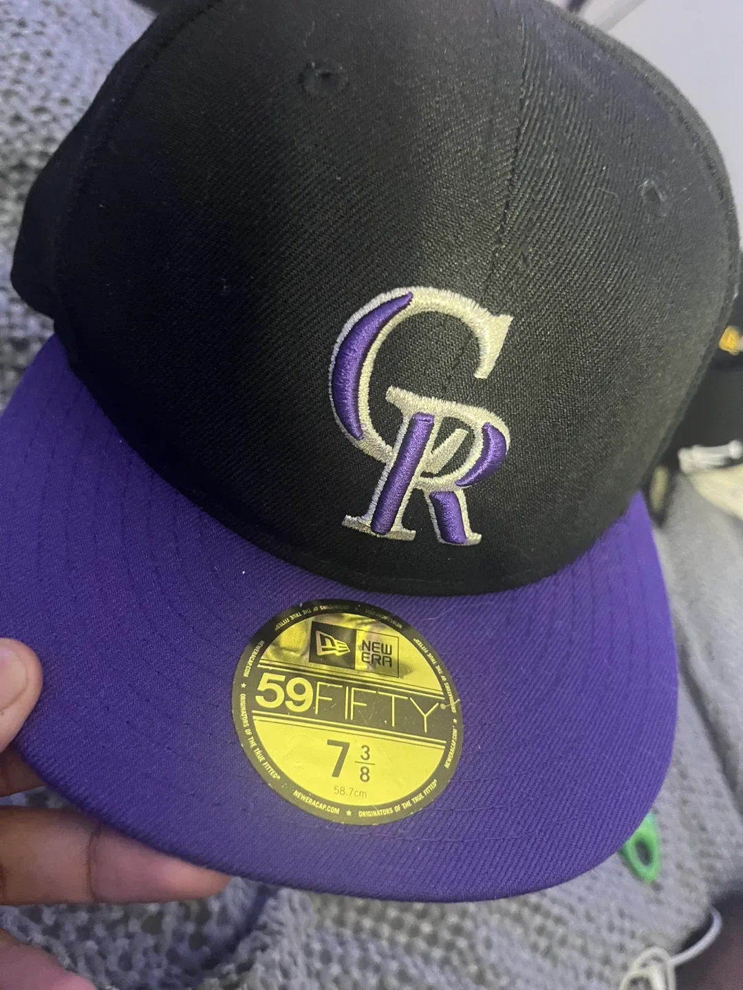 New Era Colorado Rockies Fitted Hat 7 3/8 image indicator(5)