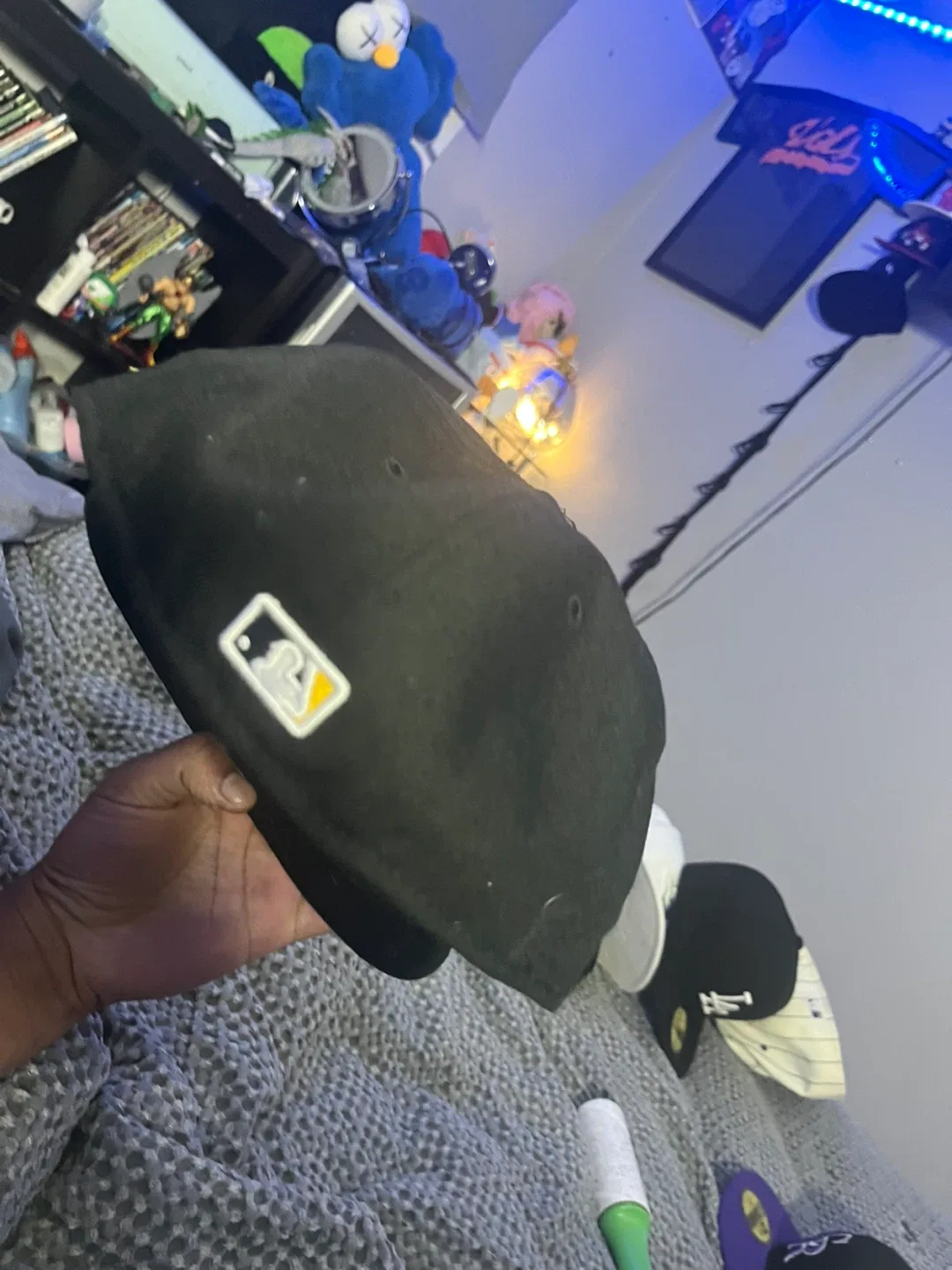 New Era Pittsburgh Pirates 59FIFTY Fitted Hat Size 7 3/8 image indicator(3)