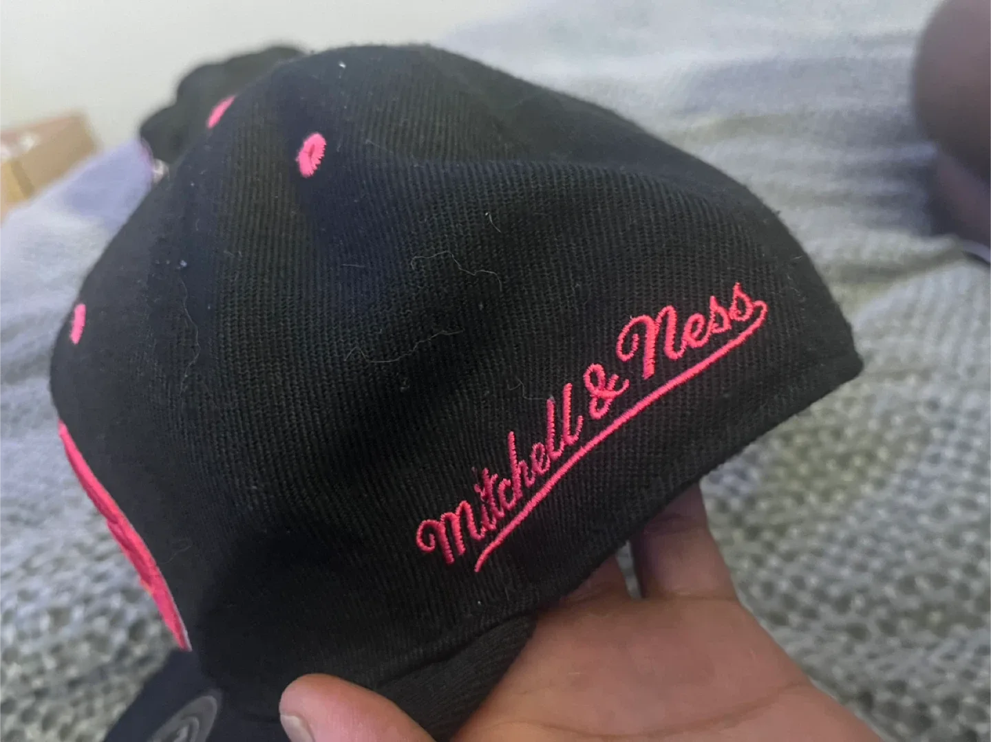 Mitchell & Ness Raptors 50th Hat - Size 7 1/4 image indicator(3)