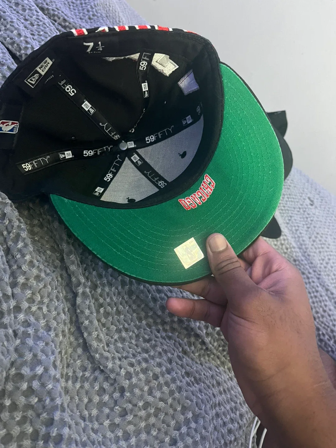 New Era Chicago Bulls Fitted Hat - Size 7 1/4 image indicator(6)