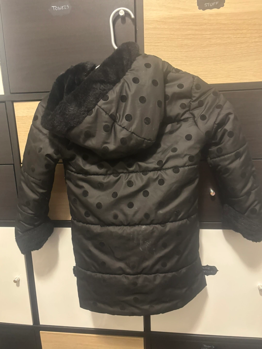 IZOD Kids Black Polka Dot Puffer Coat - Size 5 - photo 3