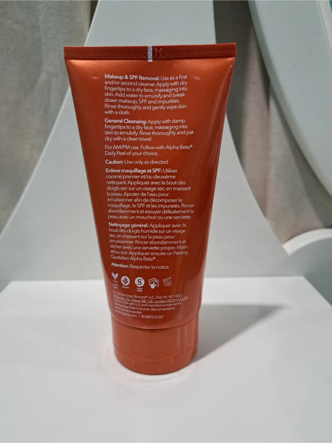 Dr. Dennis Gross Vitamin C Lactic Creamy Cleansing Oil image indicator(2)