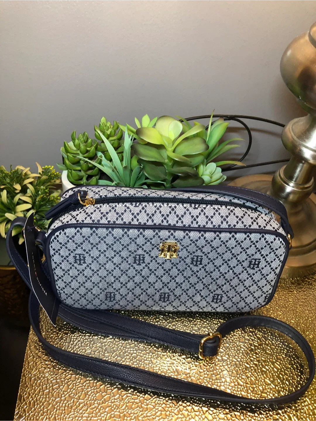 Tommy Hilfiger Crossbody Bag - New with Tags! image indicator(3)