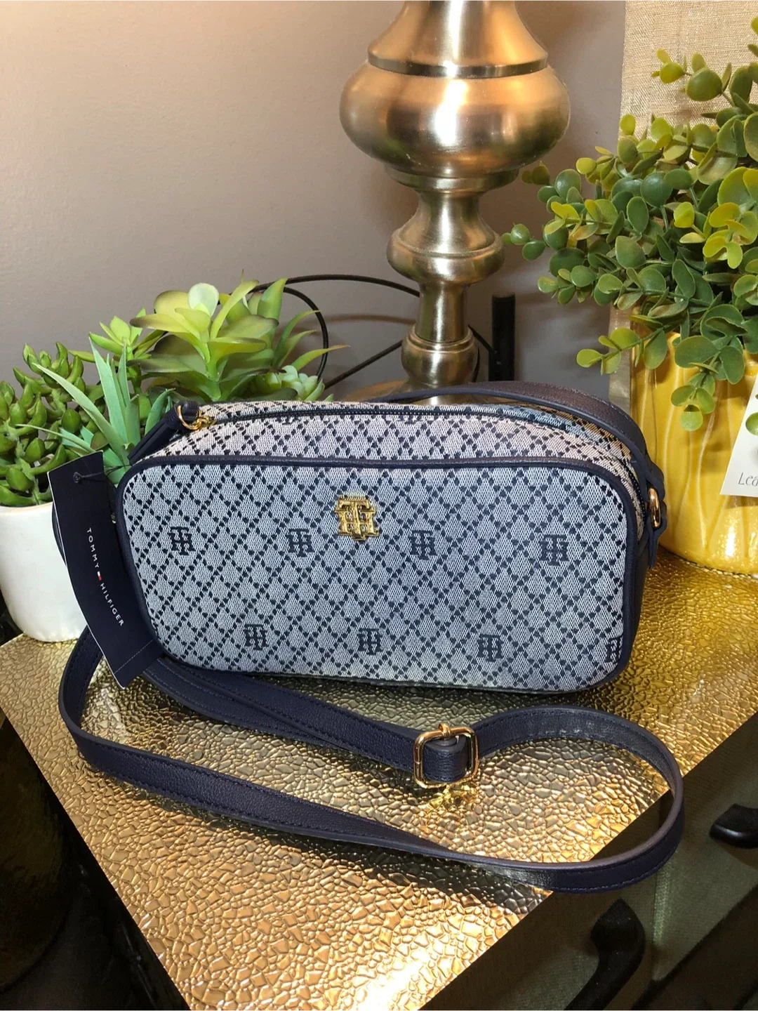 Tommy Hilfiger Crossbody Bag - New with Tags! image indicator(5)