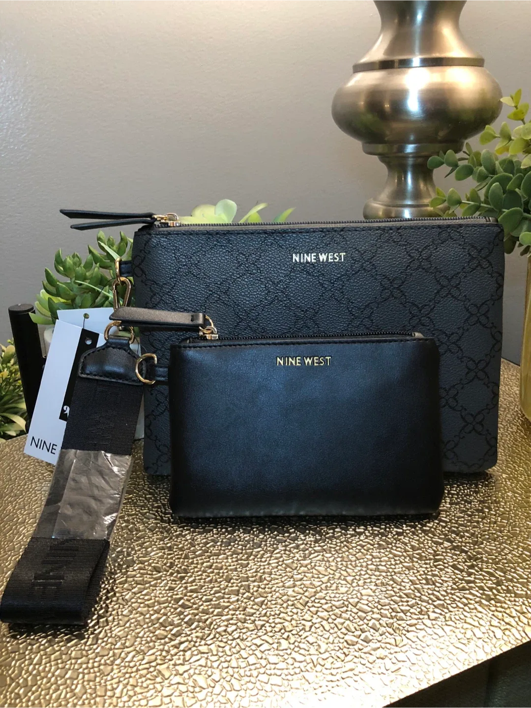 New Nine West Yocelyn SLG Black Wristlet image indicator(5)