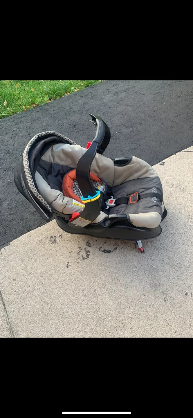 Graco SnugRide 35 Lite LX Infant Car Seat image indicator(4)