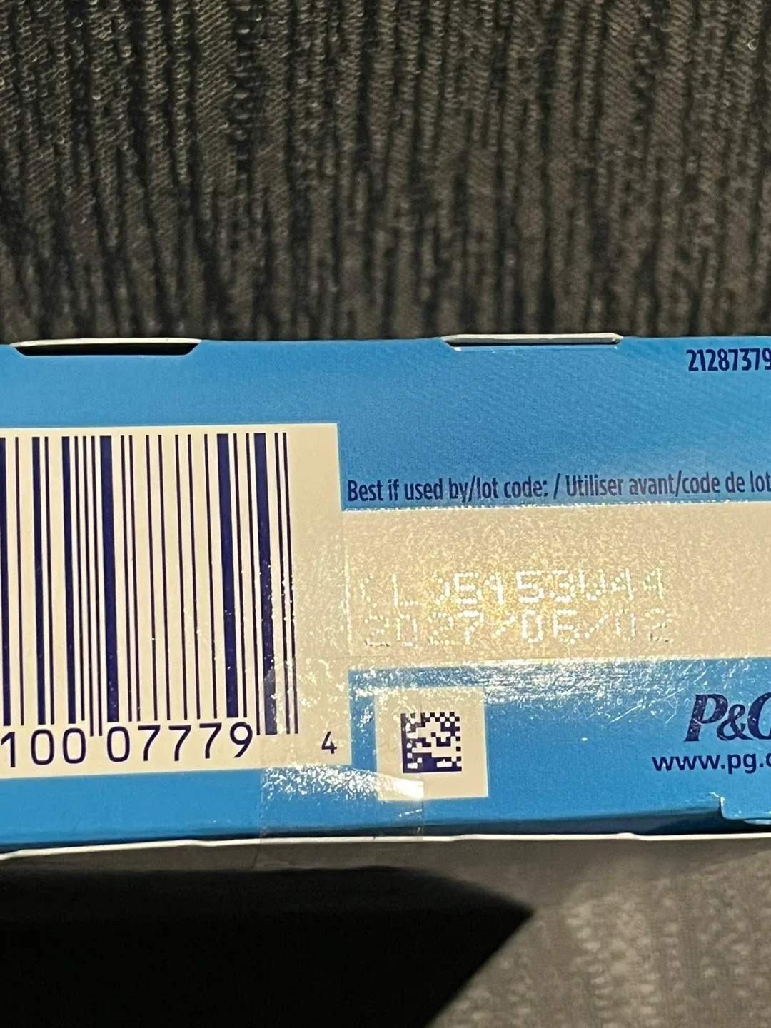 Crest 3D Whitestrips Noticeably White - New image indicator(4)