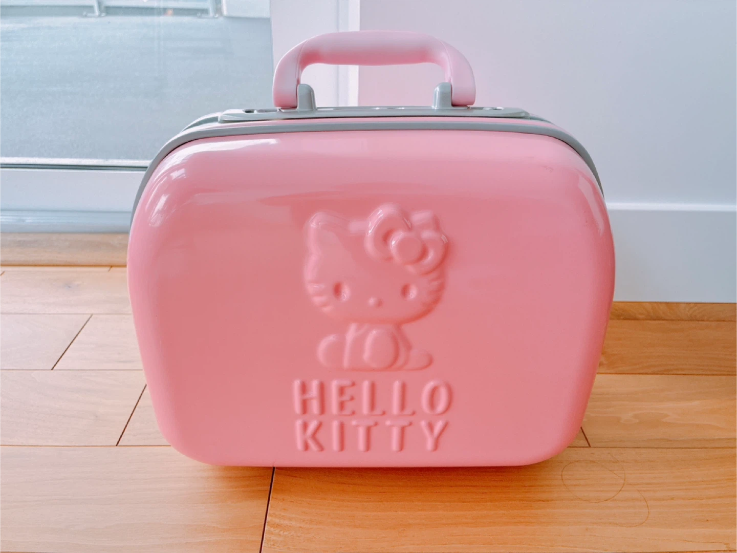 Hello Kitty Pink Luggage Suitcase