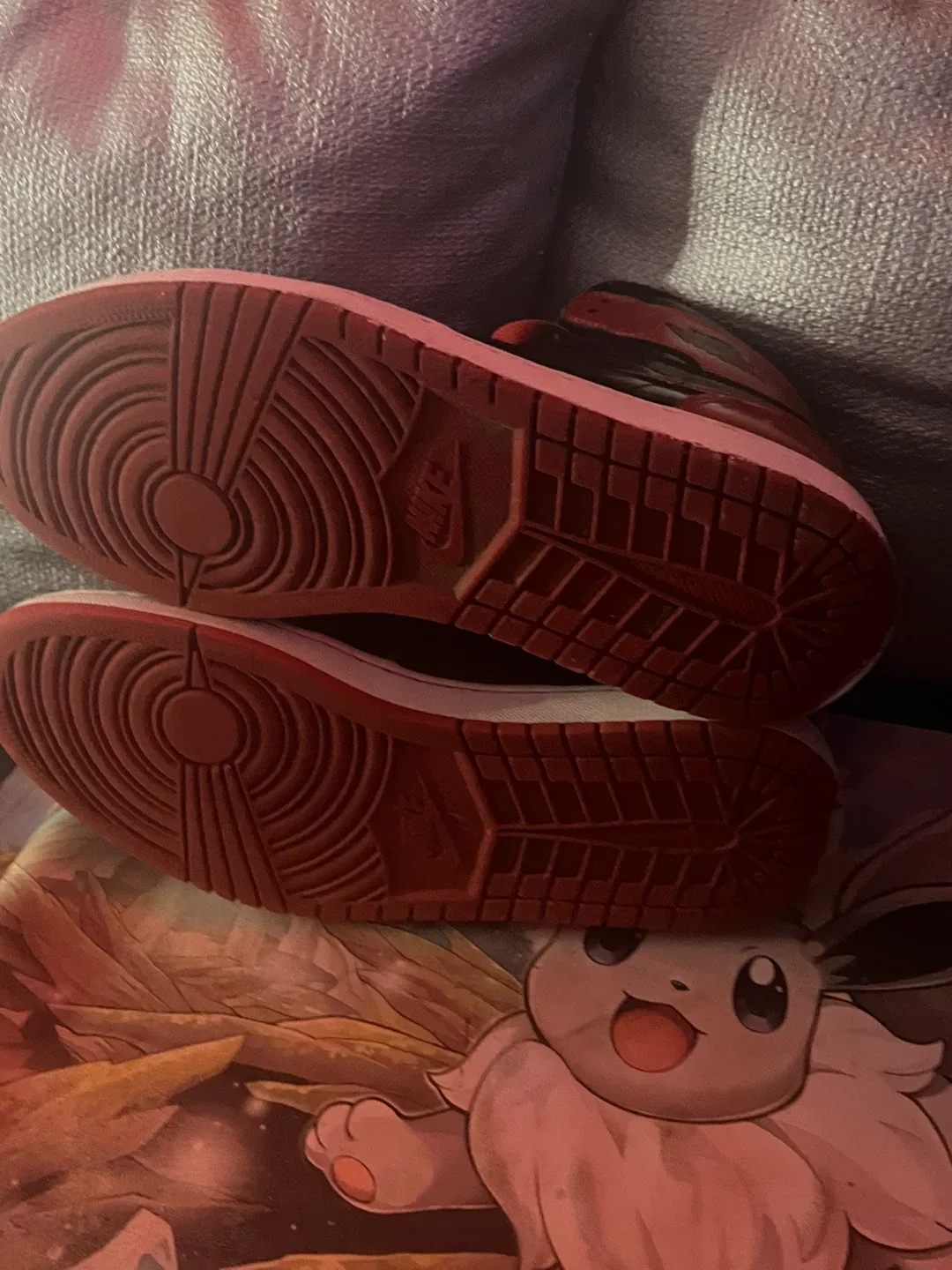 Nike Air Jordan 1 High Black/Red size 13 image indicator(8)