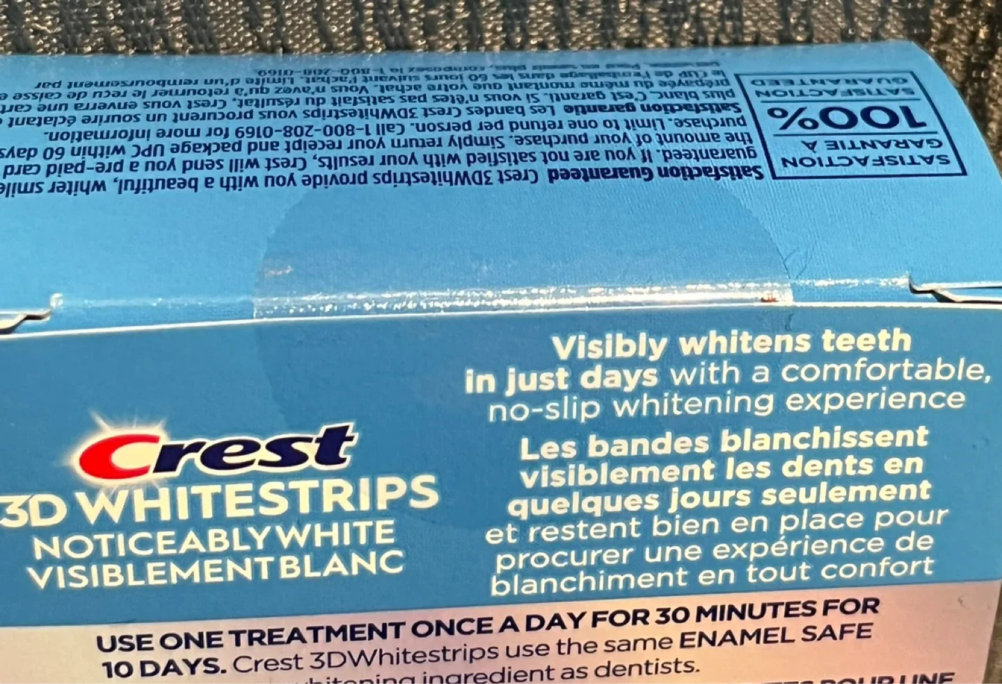 Crest 3D Whitestrips Noticeably White - New image indicator(3)