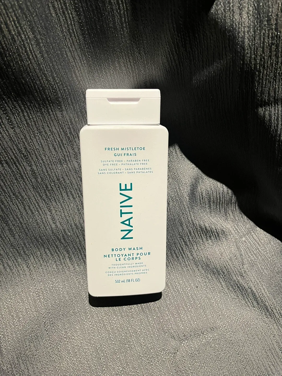 Native Fresh Mistletoe Body Wash, 532 mL thumbnail