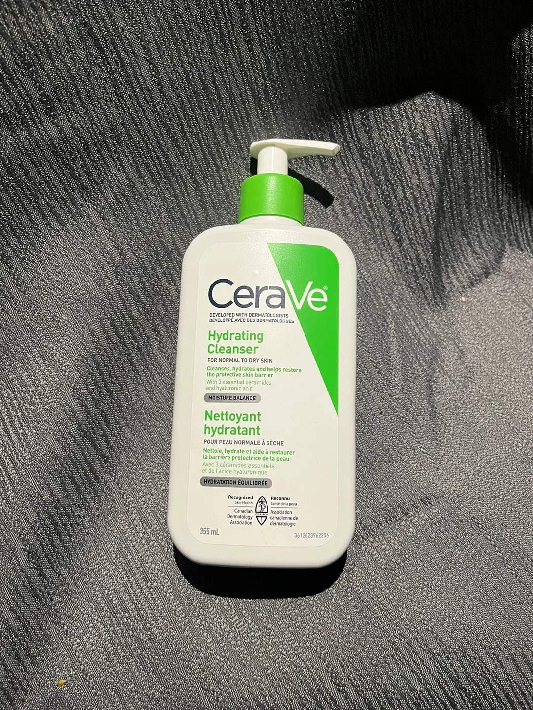 CeraVe Hydrating Cleanser - 355ml thumbnail