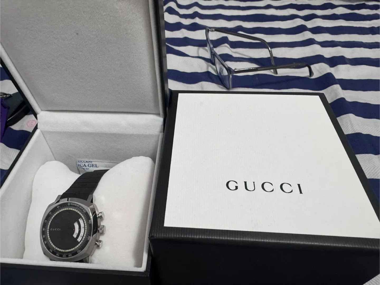 Gucci Grip Watch with Box image indicator(3)
