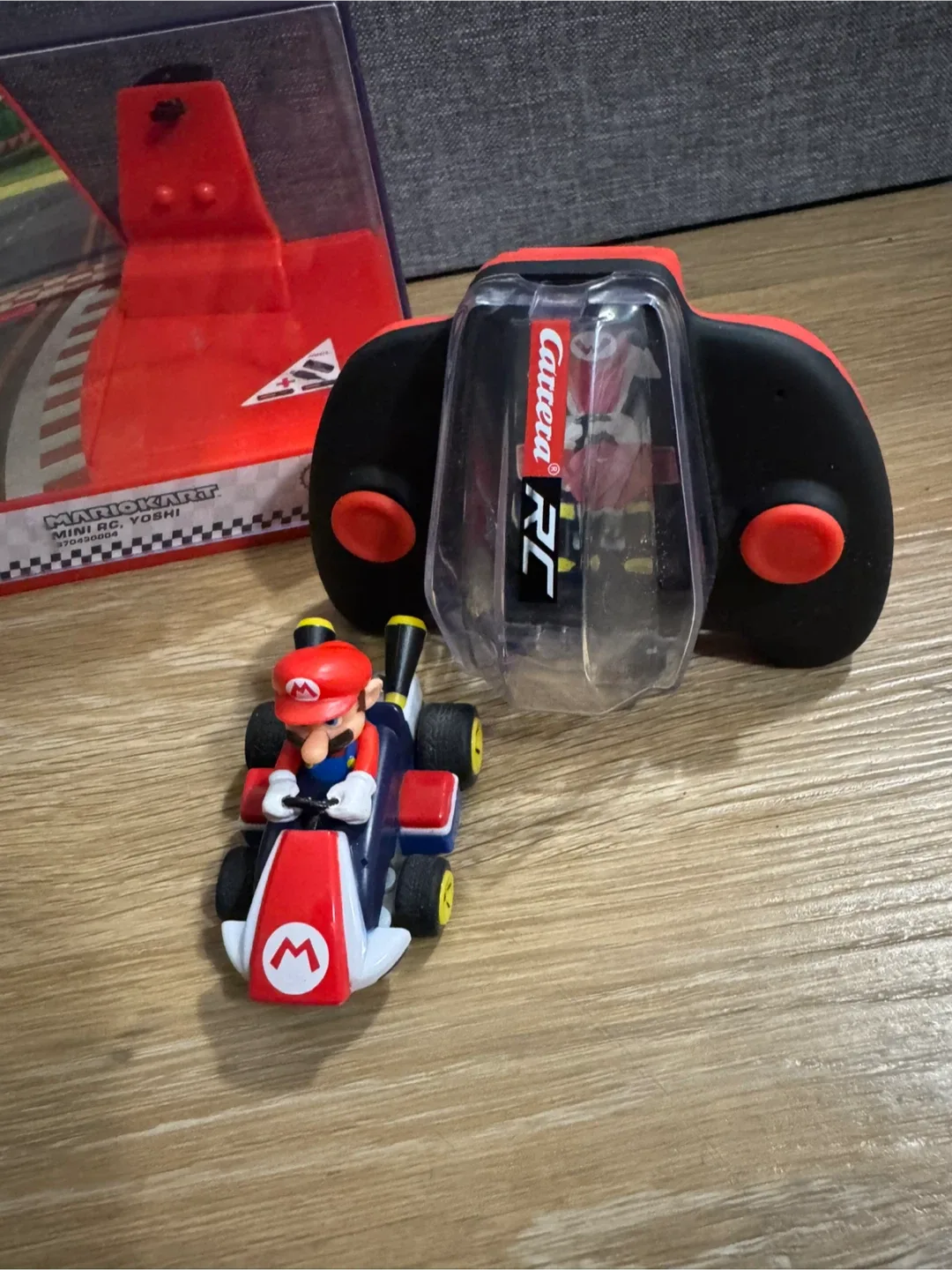 Mario Kart Yoshi and Mario Remote Control Cars image indicator(3)