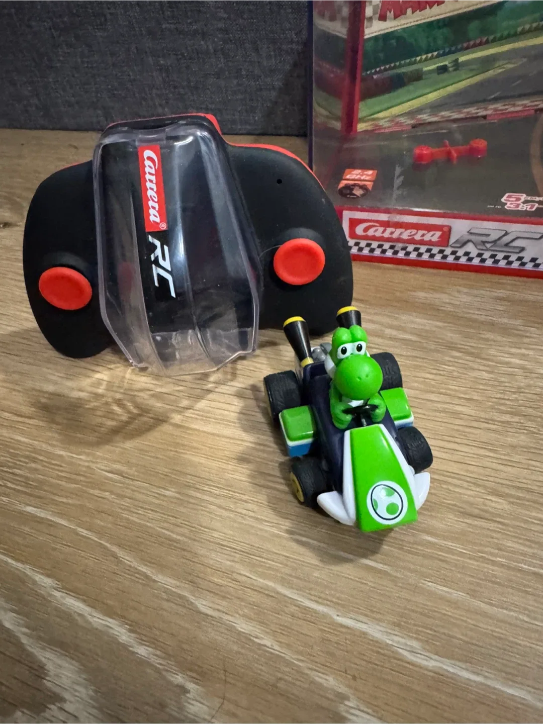 Mario Kart Yoshi and Mario Remote Control Cars image indicator(2)