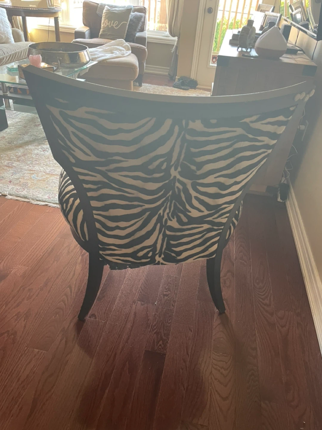 Zebra Print Accent Chair and throw blanket - photo 4