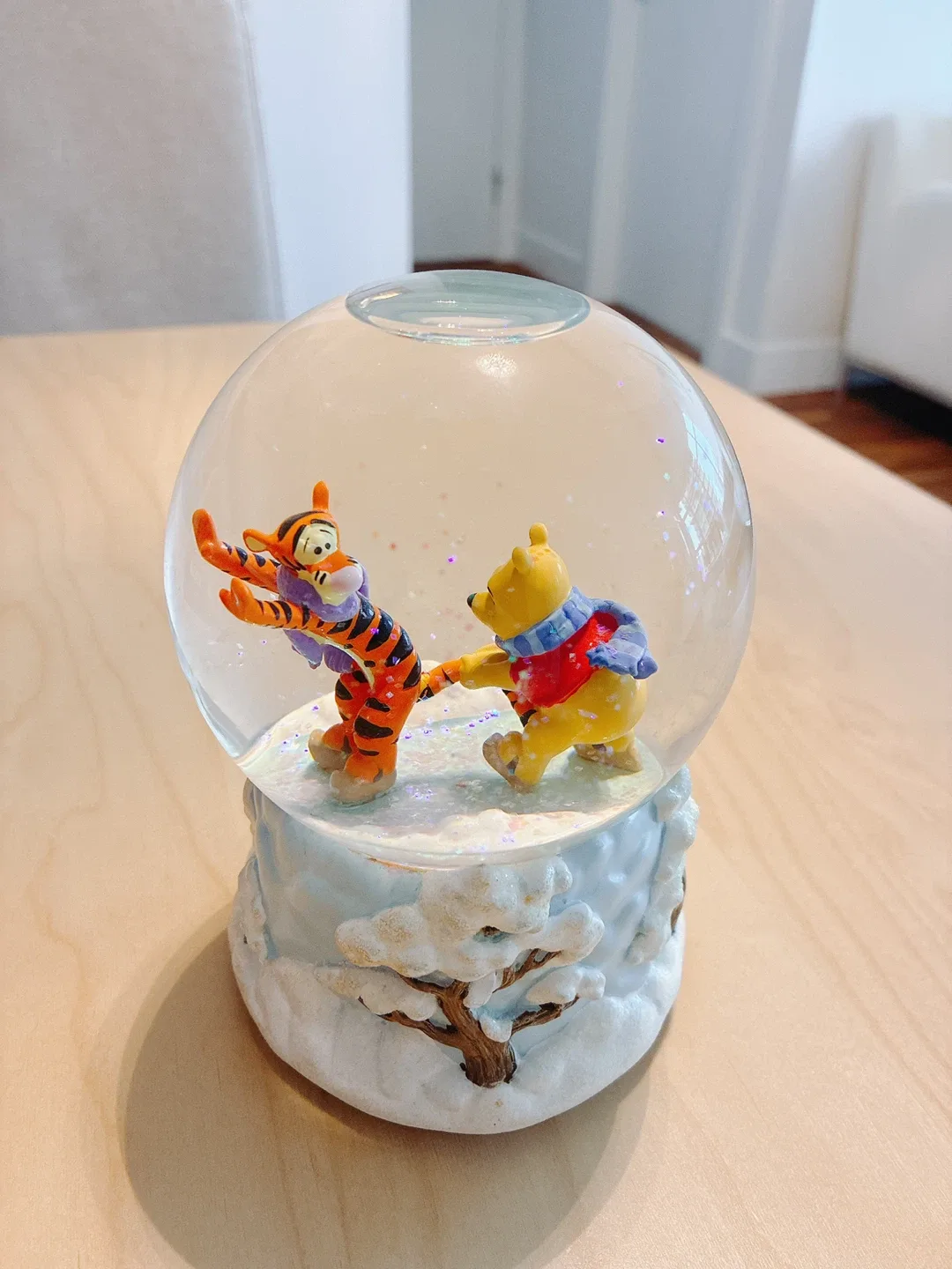 Disney Winnie the Pooh & Tigger Snow Globe thumbnail