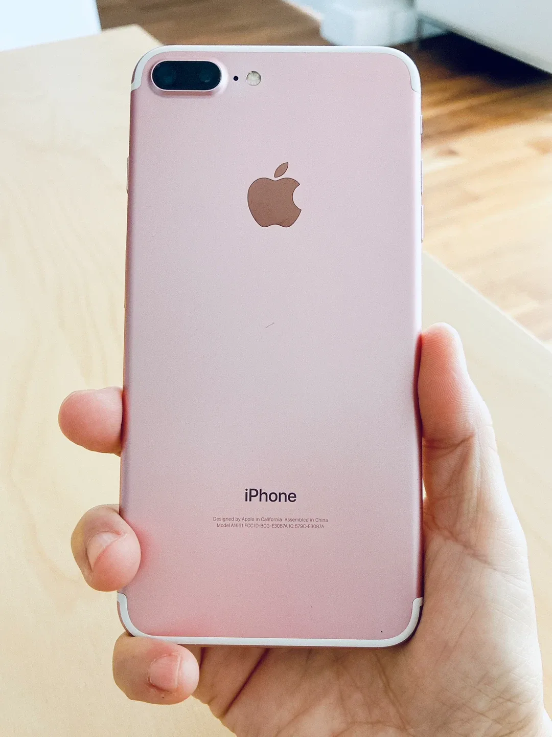 iPhone 7 Plus - Rose Gold - 256GB image indicator(2)