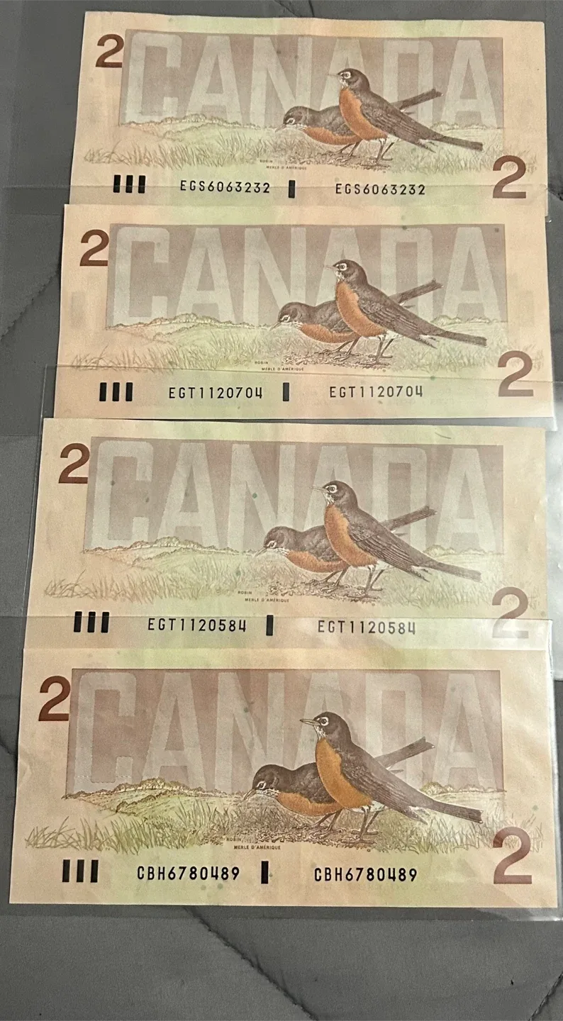 Collection of 4 Canadian 2 Dollar Bills, 1986 image indicator(2)