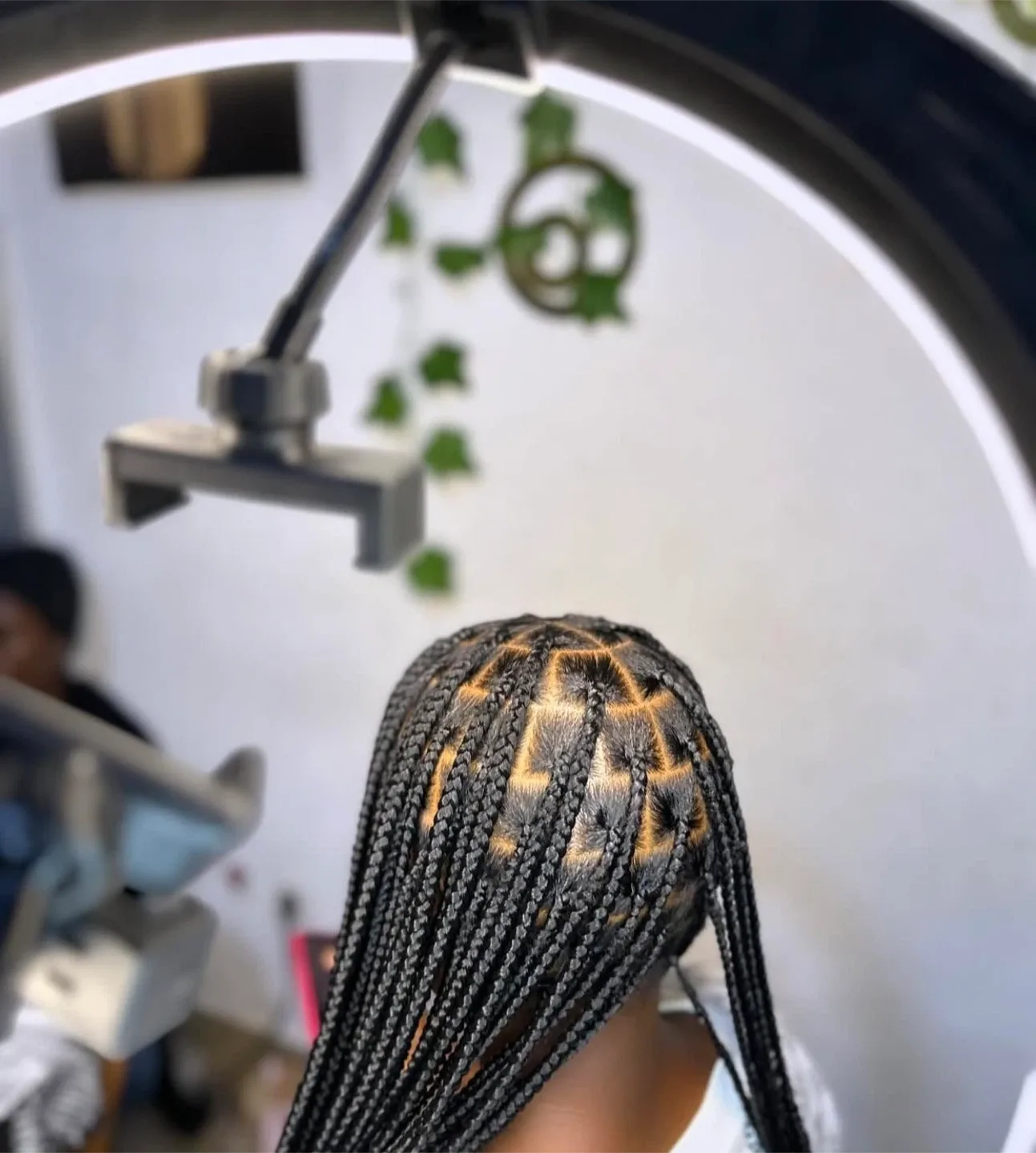 Knotless braids