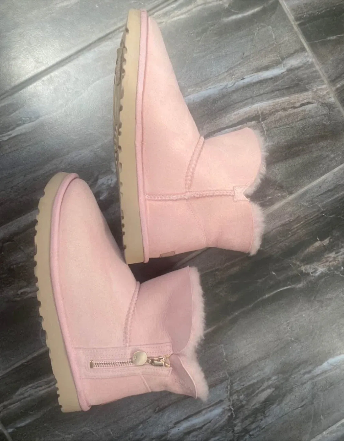 UGG Pink Boots image indicator(5)