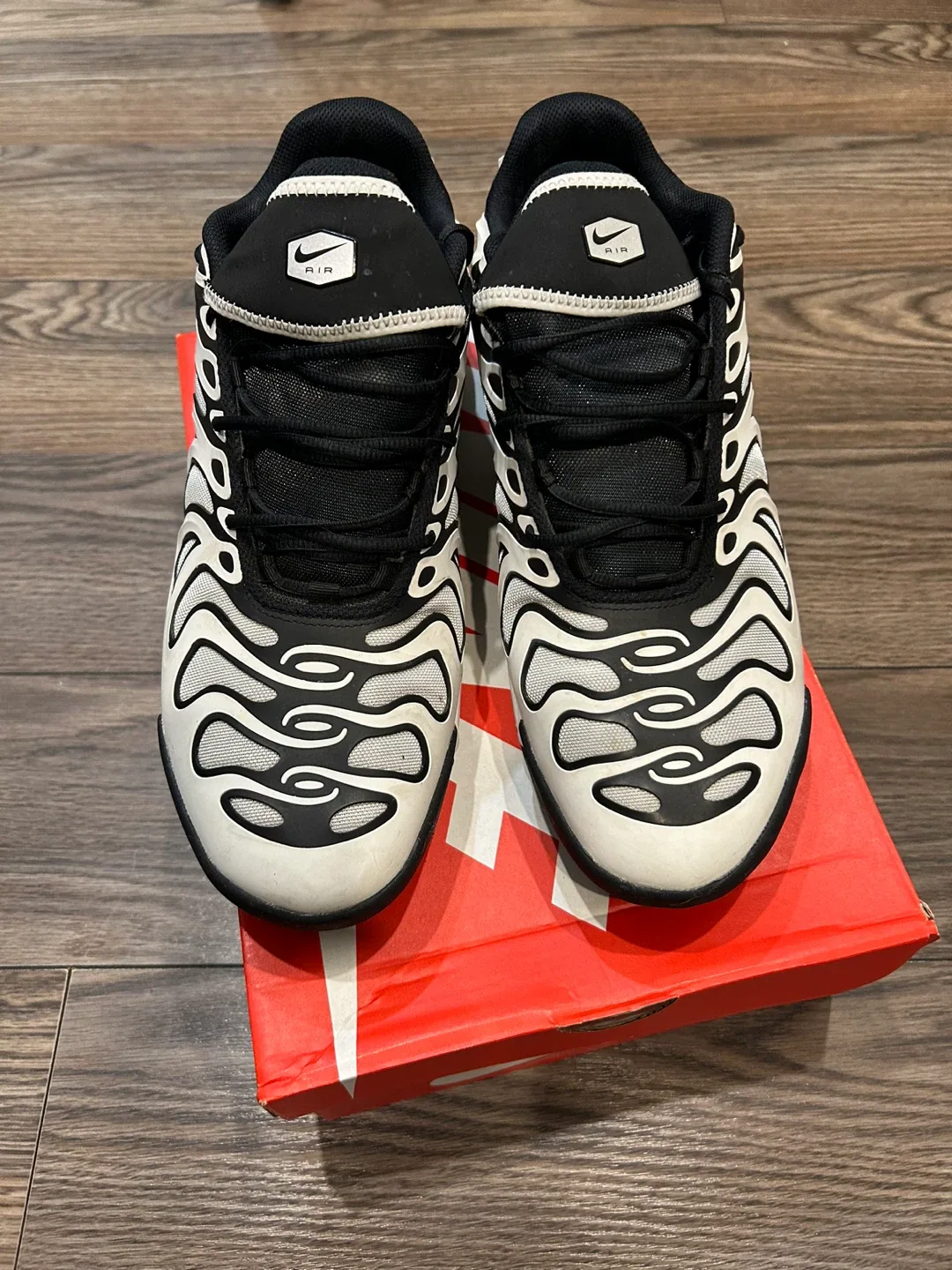 Nike Air Max Plus TN Black/White, image indicator(3)