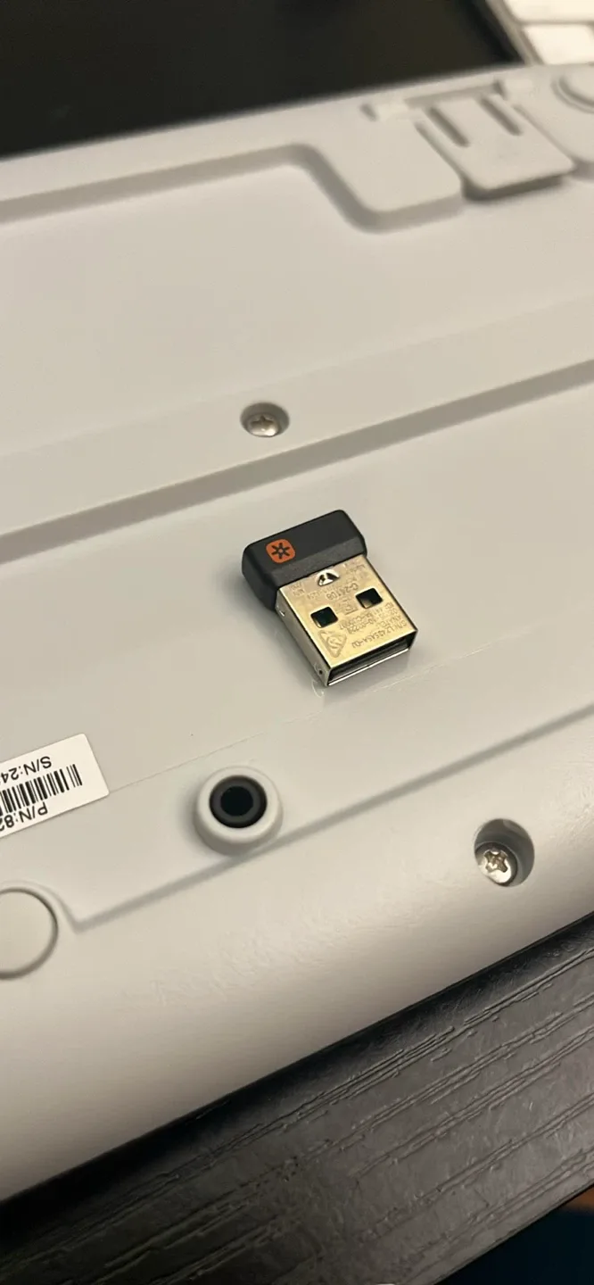 Logitech MK270 Wireless Keyboard image indicator(3)