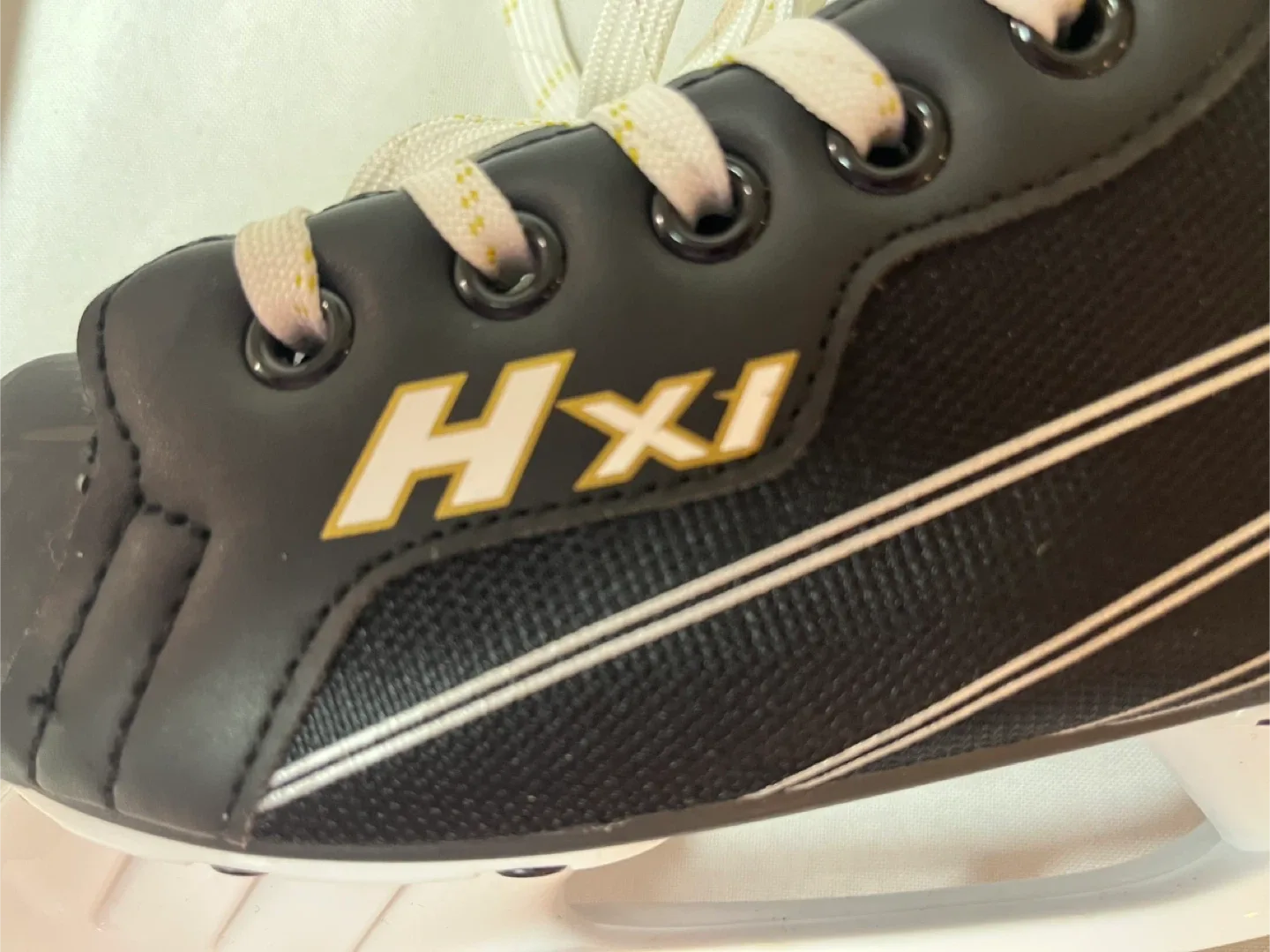 New - Boys Hockey Skates - Size 4 youth - Vic HX1 image indicator(4)