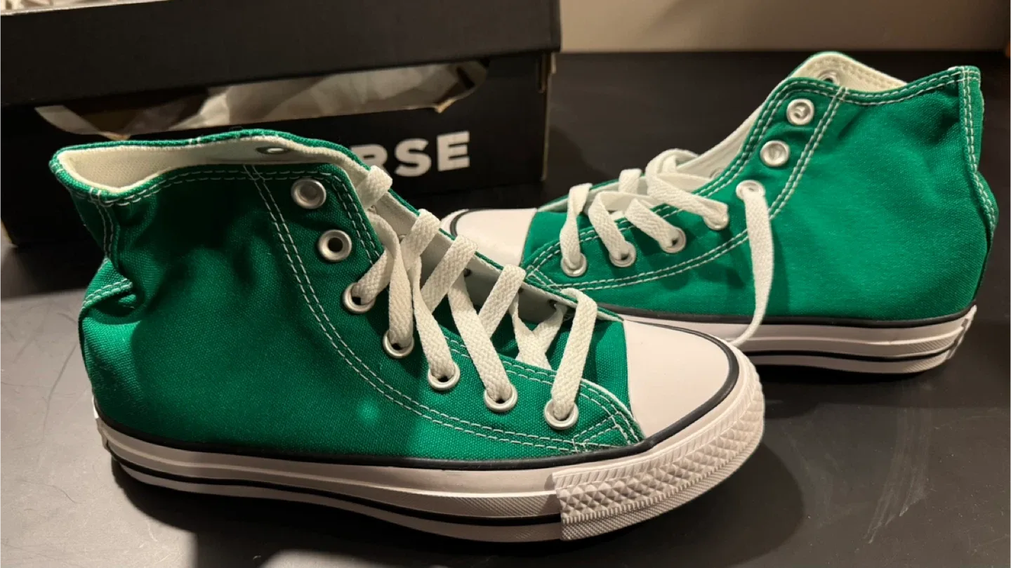 Unisex Size M3/W5 Converse All Star High Top - Green image indicator(2)