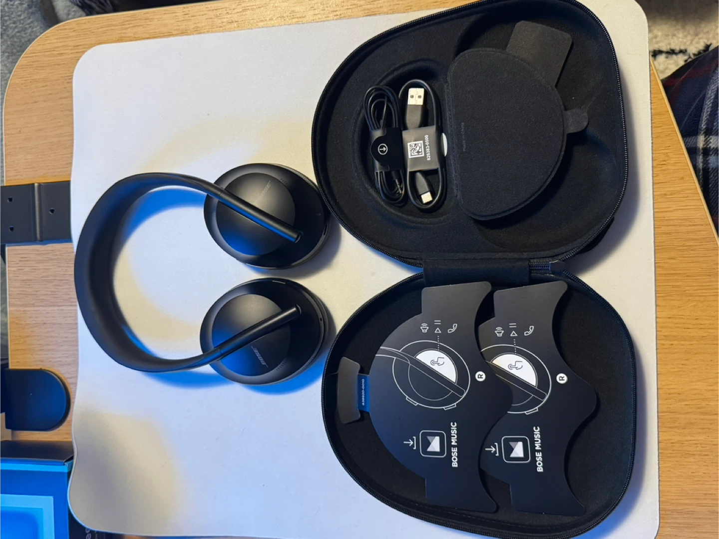 Bose Noise Cancelling Headphones 700 - Black - photo 2