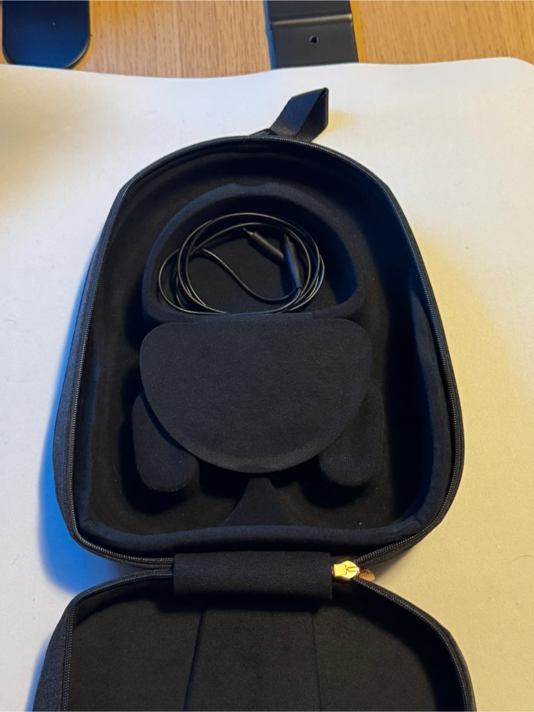 Sony WH-1000XM5 Wireless Noise Cancelling Headphones - Black - photo 4
