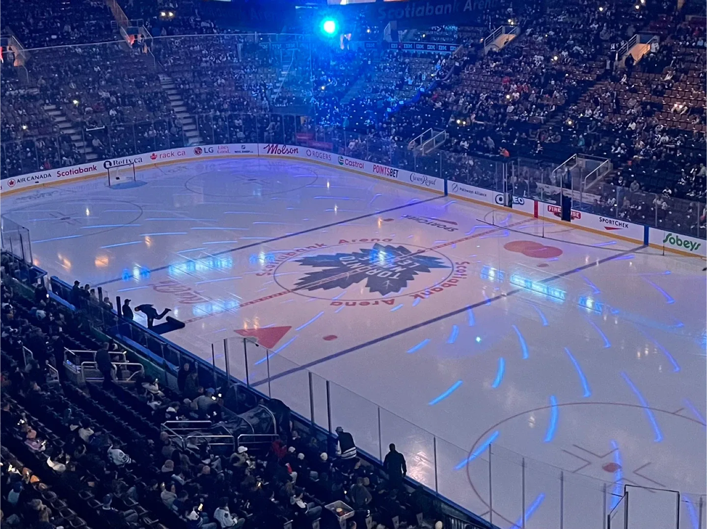 Jets vs Leafs. New Years Day. 4 seats in a row image indicator(2)