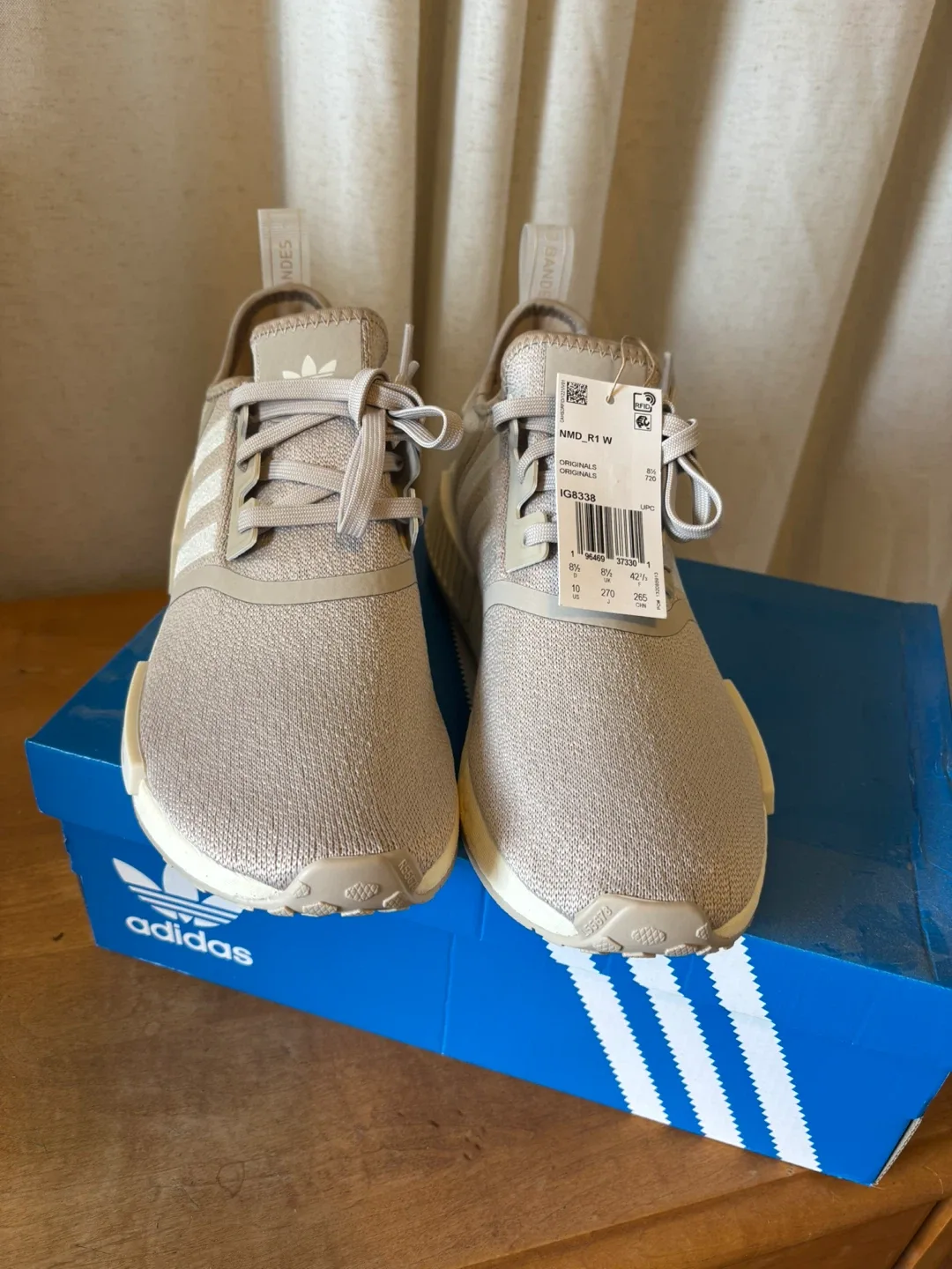 Adidas NMD Size 10 Women’s image indicator(2)
