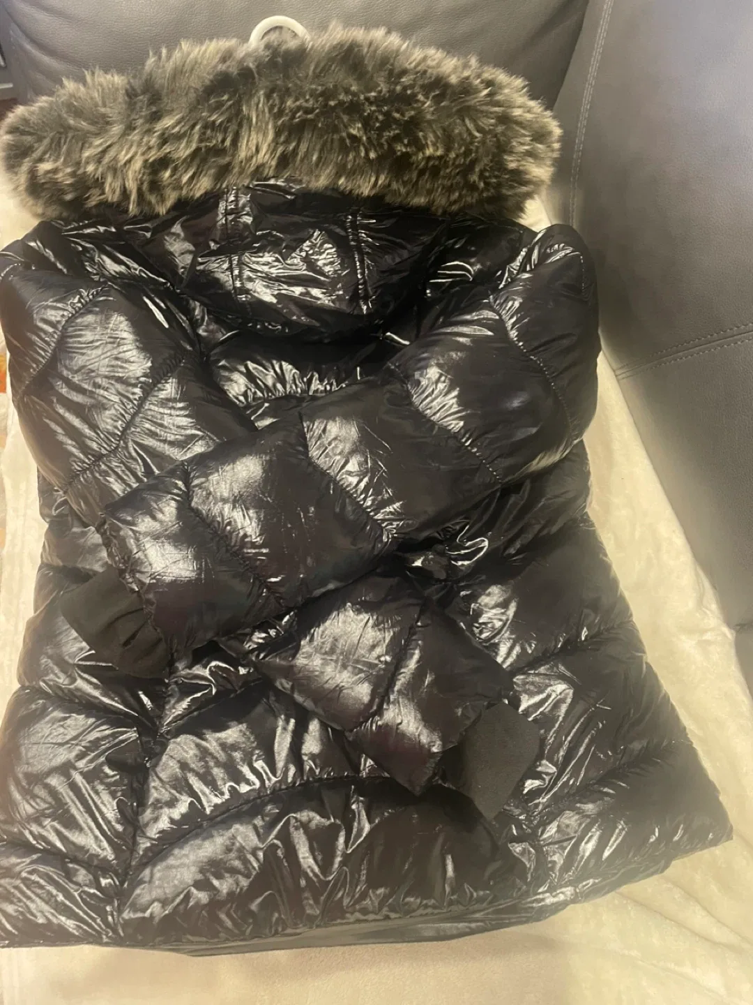 How Dare U Black Puffer Jacket - Size M image indicator(3)