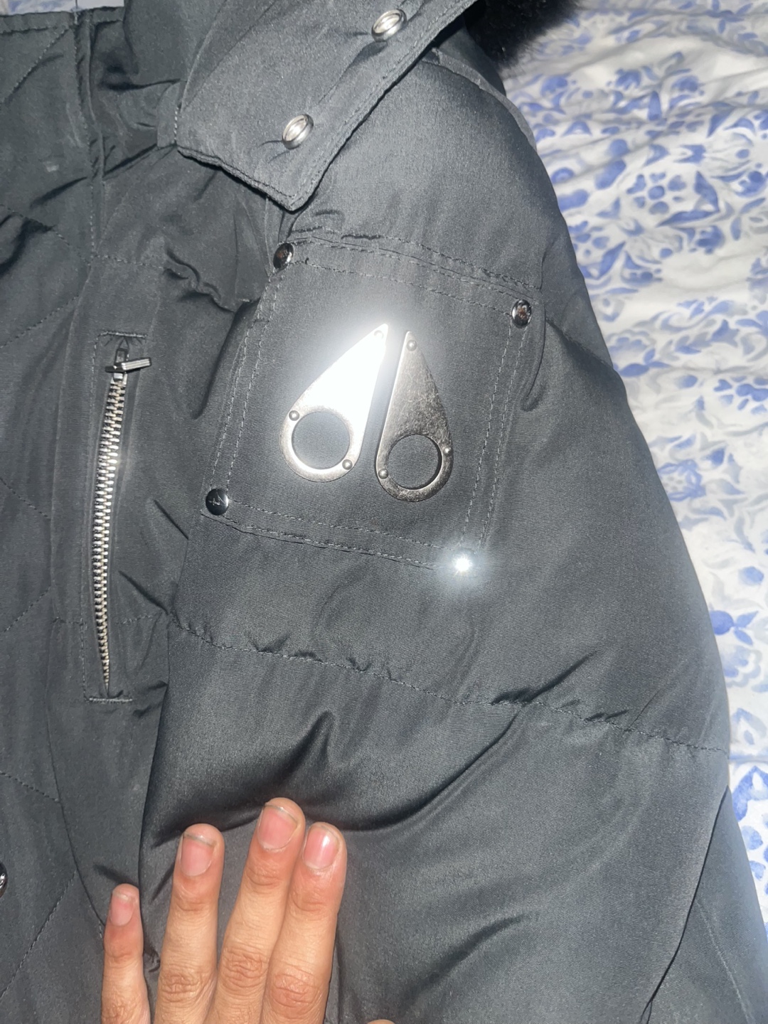 Moose Knuckles Black Down Puffer Jacket - photo 3
