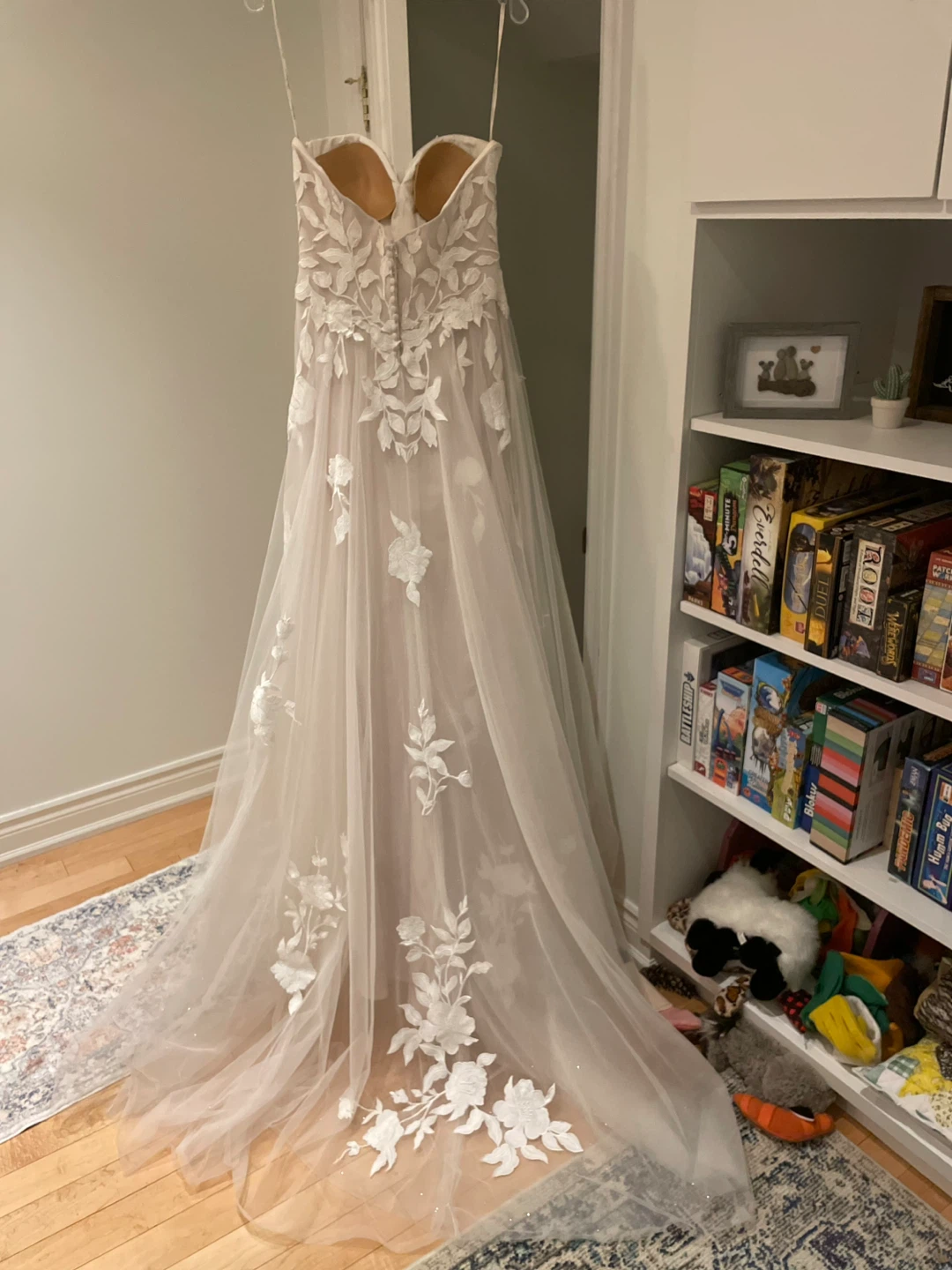 Wedding Dress with Floral Appliqué - photo 3
