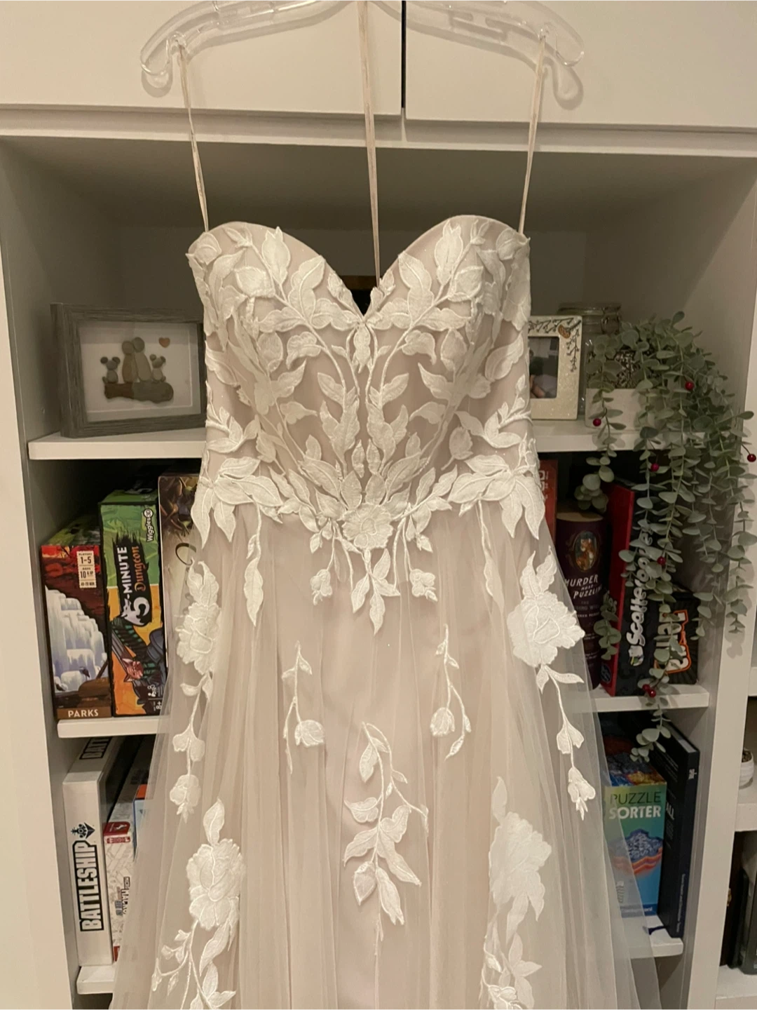 Wedding Dress with Floral Appliqué - photo 2