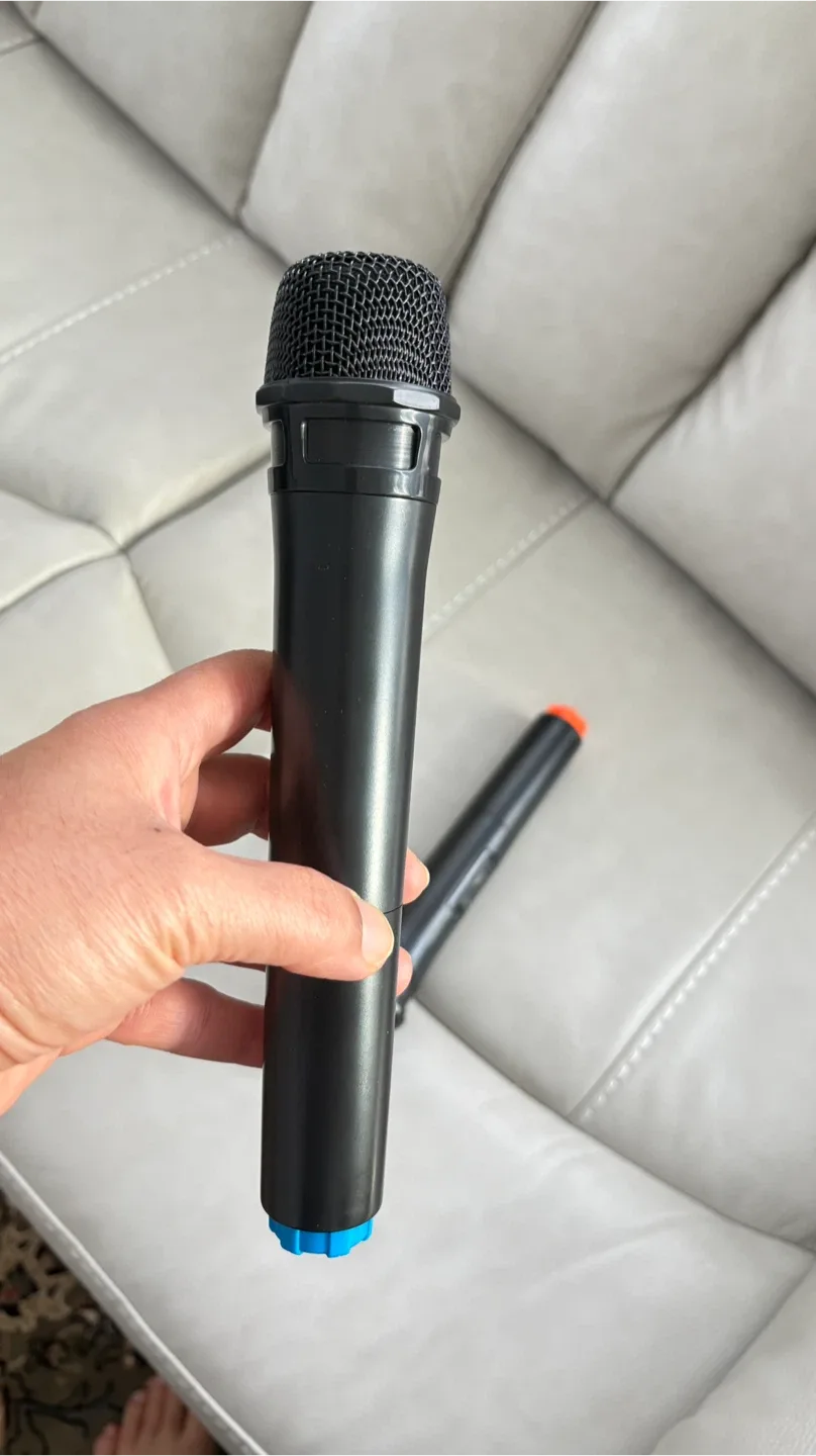 Pair of Black Wireless Microphones image indicator(3)