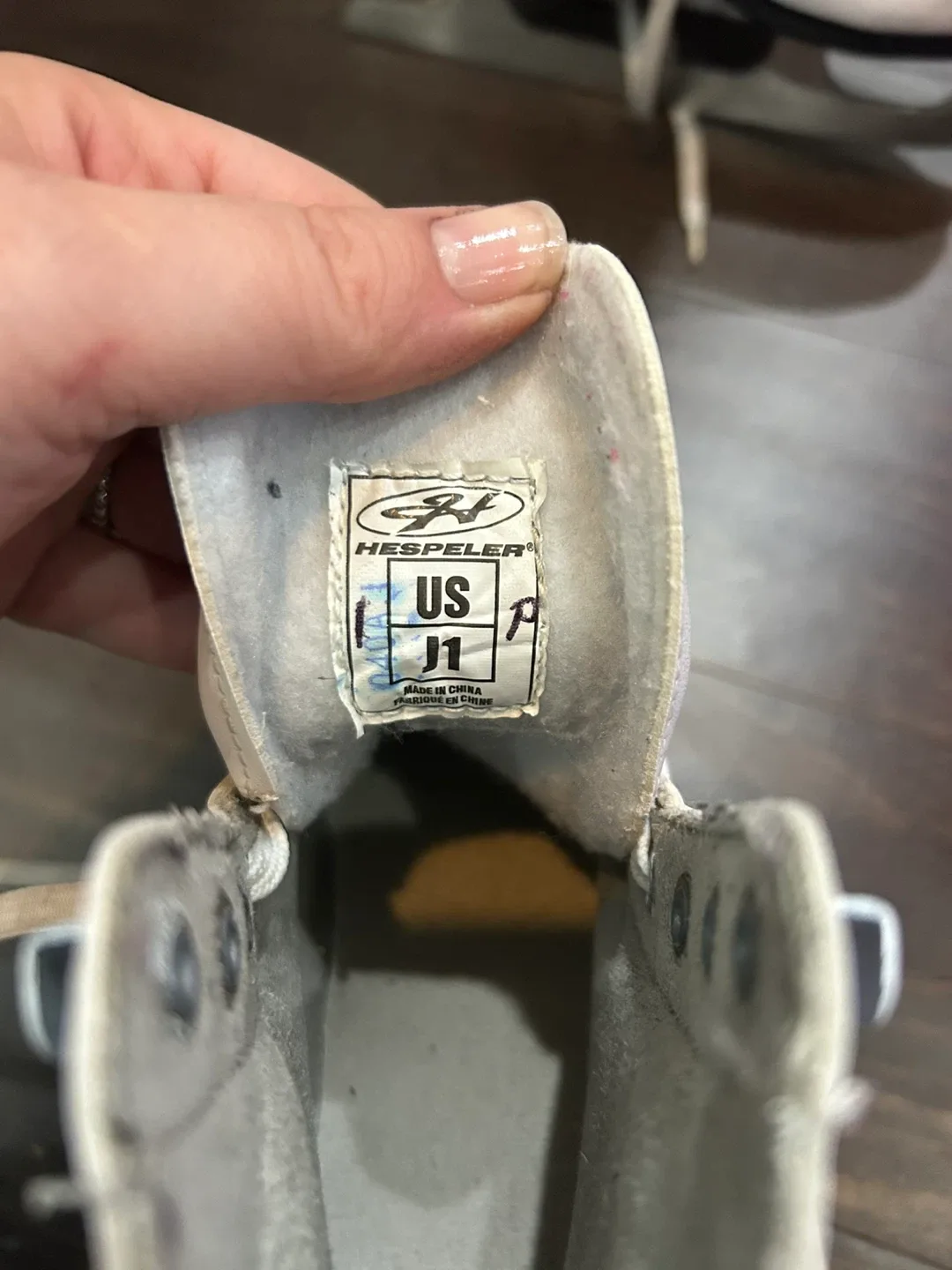 Hespeler Figure Skates - Size US J1 image indicator(3)