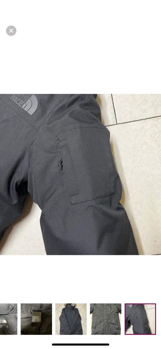The North Face Black Parka - Size L image indicator(9)