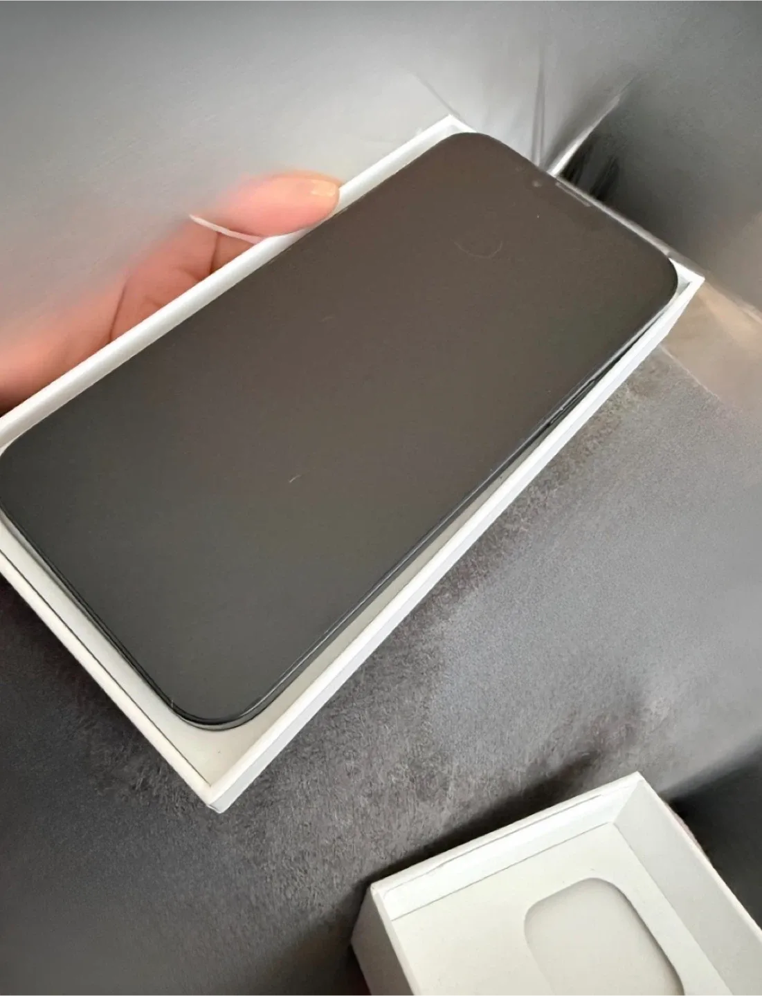 Apple iPhone 14 128GB Midnight - Unlocked image indicator(2)