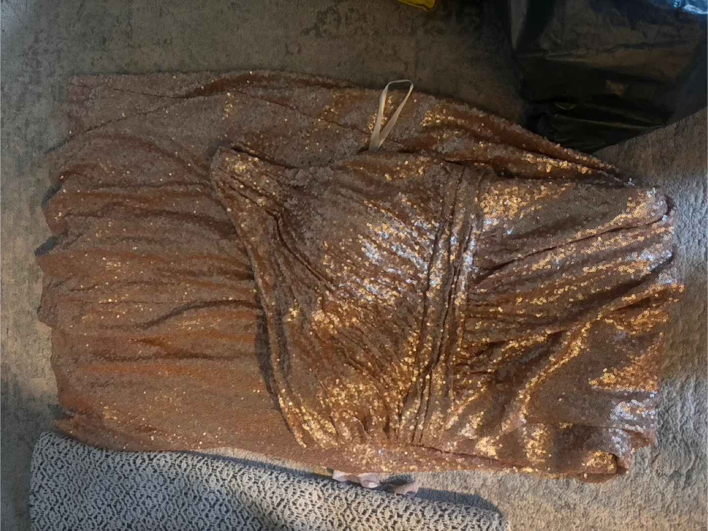 Reverly Sequin Gown - Size 18 image indicator(3)