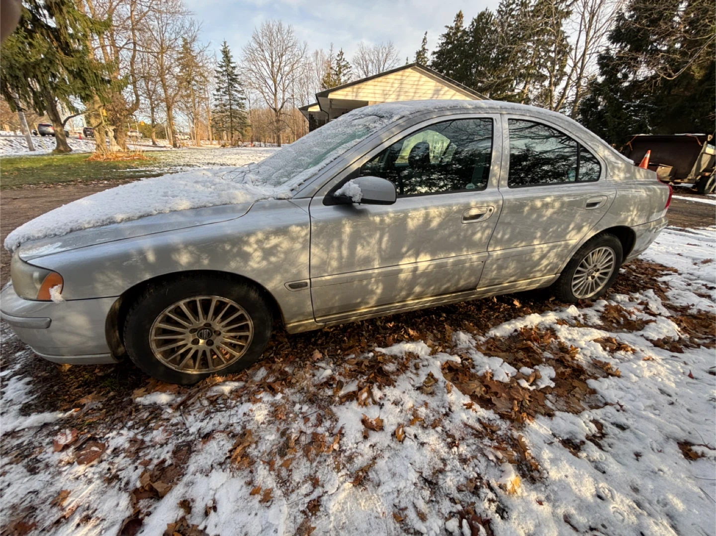 Volvo S60 2.5T AWD Sedan - photo 2
