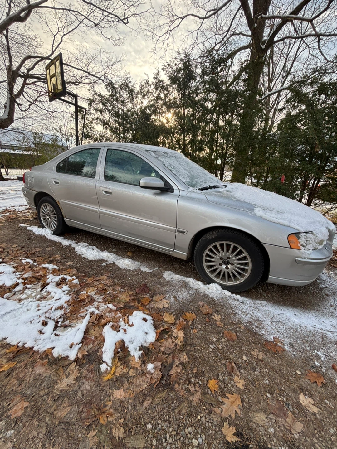 Volvo S60 2.5T AWD Sedan - photo 3