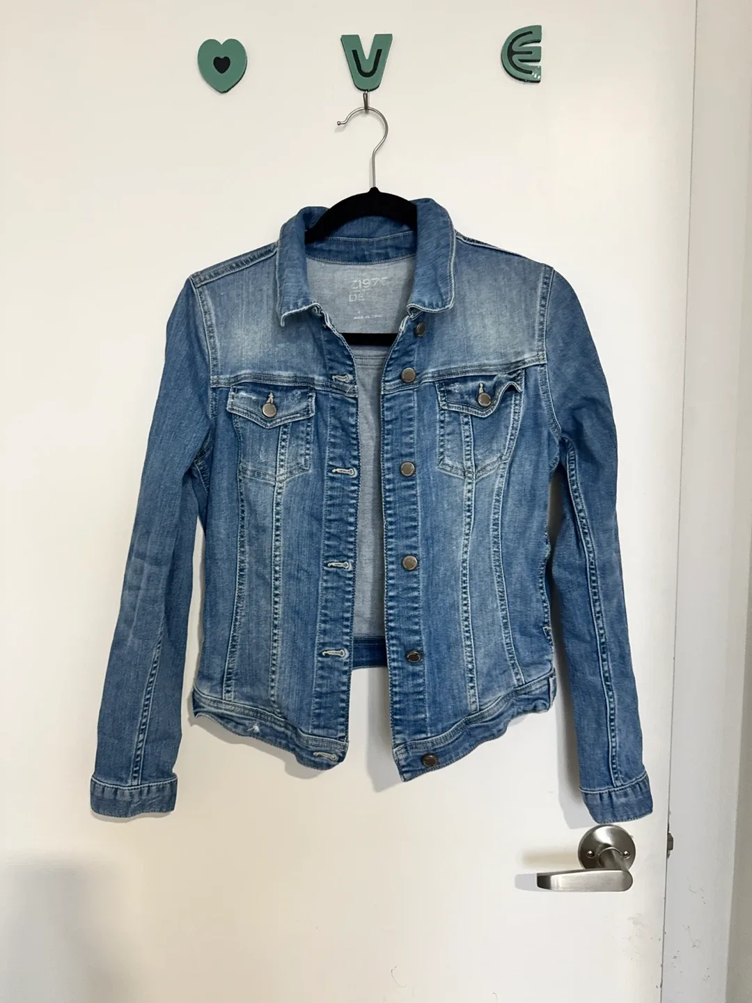 1975 Denim Jacket - Size S image indicator(3)