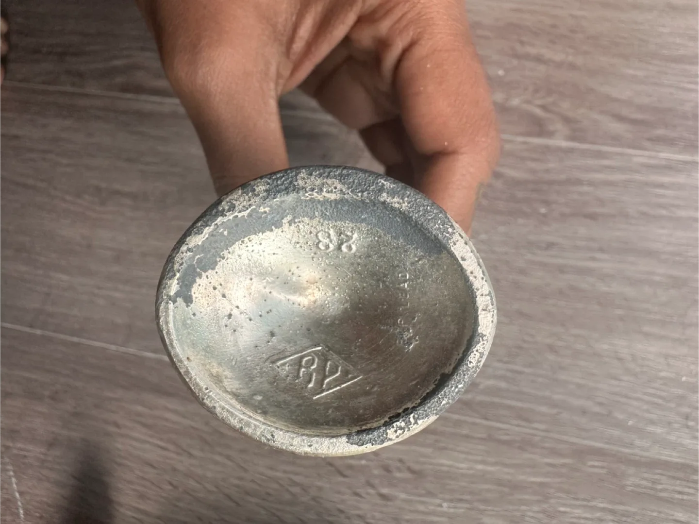 Vintage Silver Salt and Pepper Shakers image indicator(5)