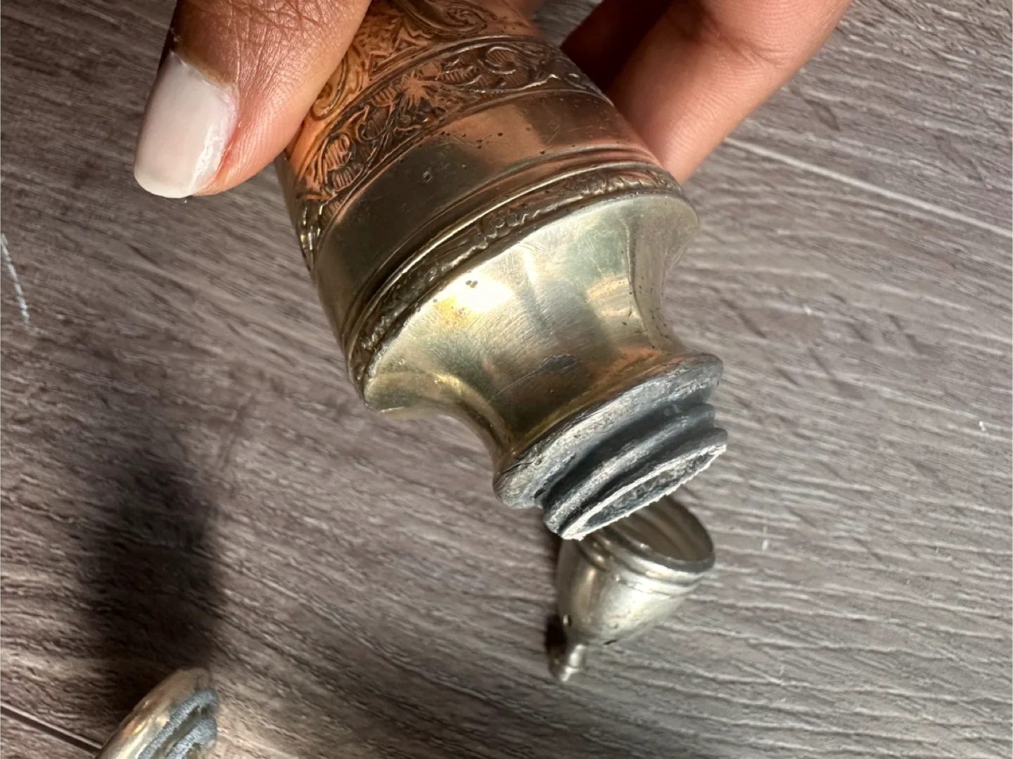 Vintage Silver Salt and Pepper Shakers image indicator(10)