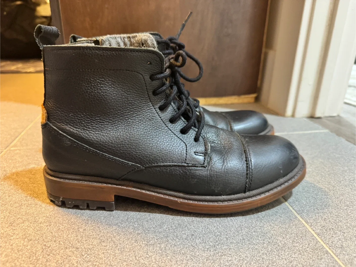 Zara Footwear Black Leather Boots - Size 36 image indicator(2)