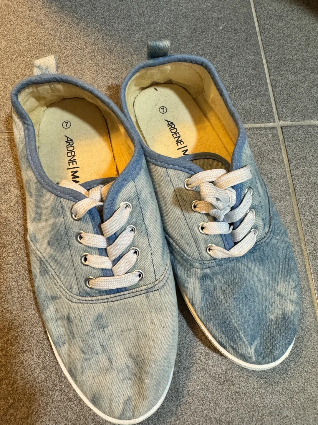 Ardene Blue Tie-Dye Sneakers - Size 7