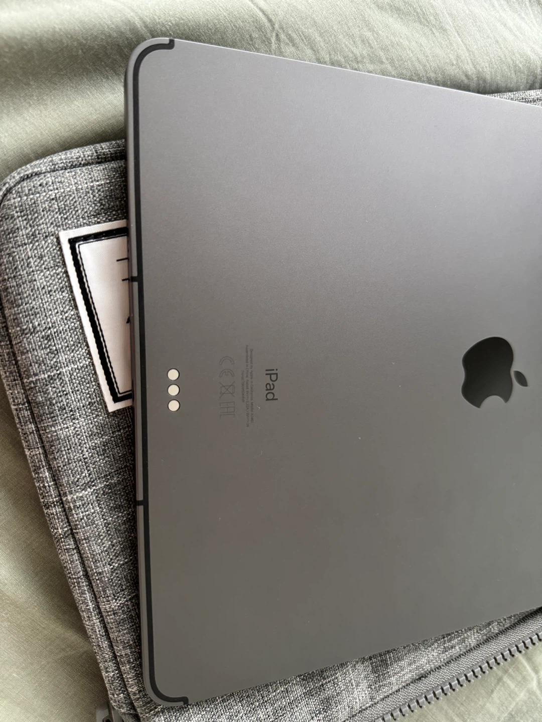 iPad Pro 5th Generation – 256GB, Wi-Fi + Cellular - photo 4